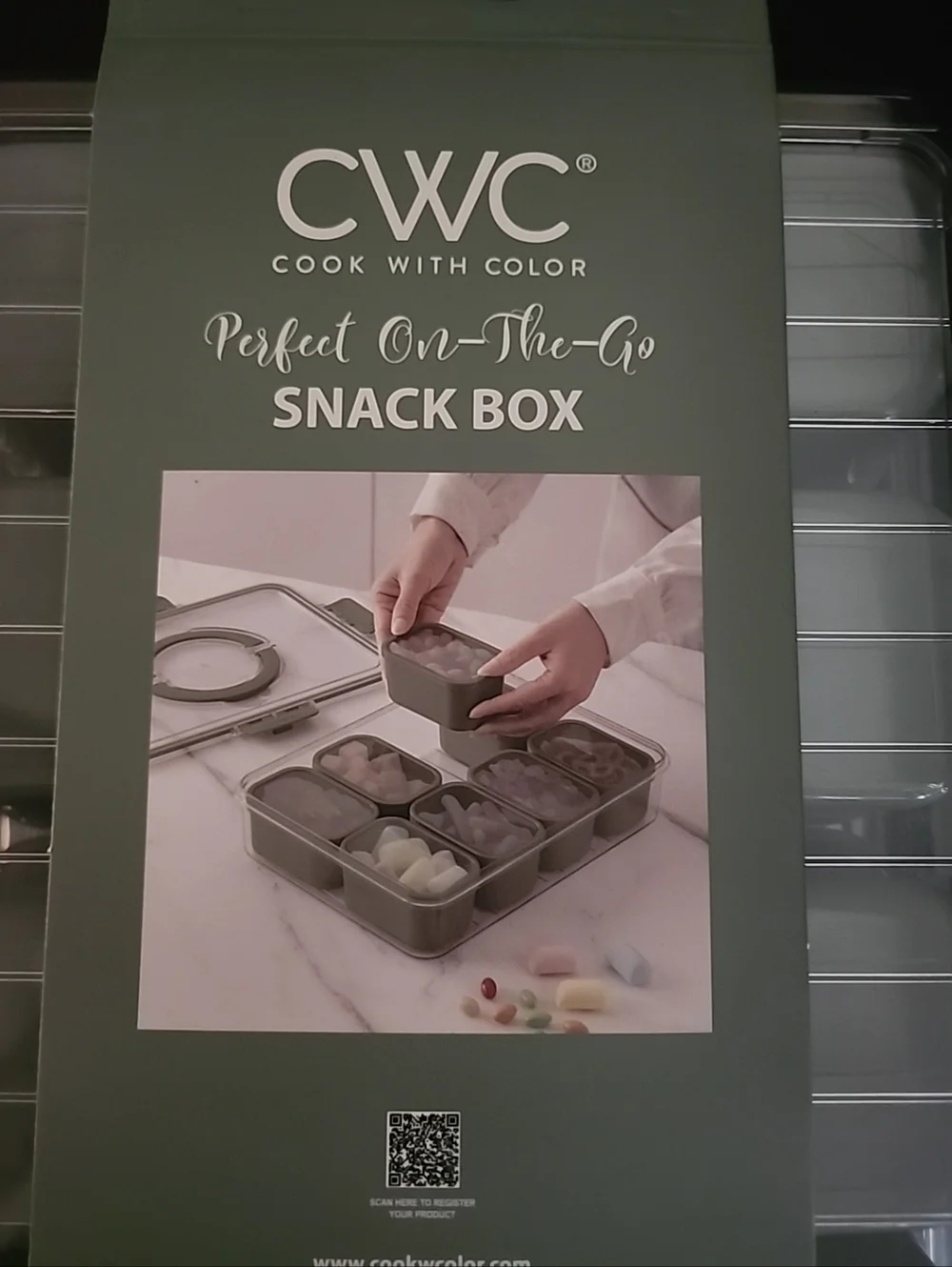 New, Set of 2 Snack Box In Sleeve, Cook With Color, Green, Total 16 Compartments